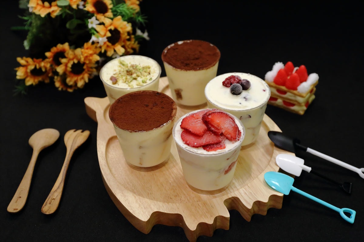 【宅配。美食】Safini Tiramisu 莎費尼〜女孩的甜食Time!繽紛美味的提拉米蘇宅配到家