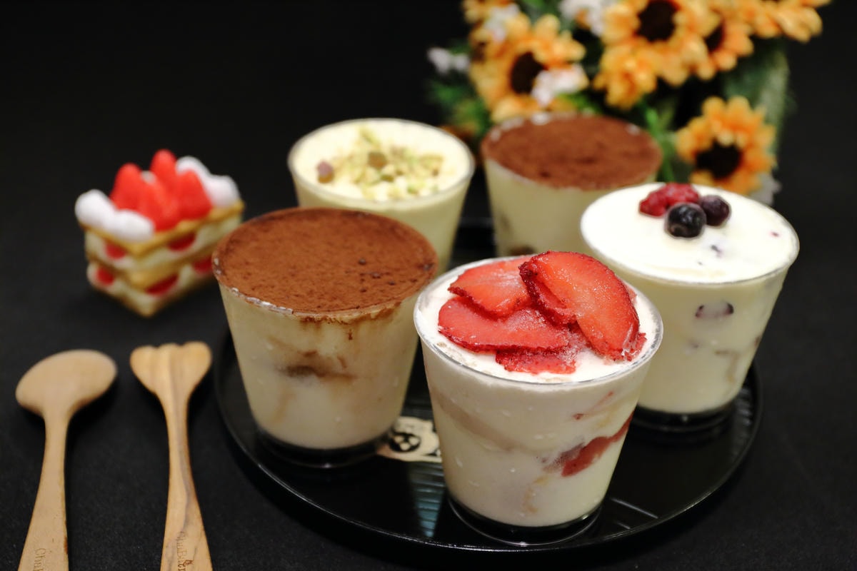【宅配。美食】Safini Tiramisu 莎費尼〜女孩的甜食Time!繽紛美味的提拉米蘇宅配到家