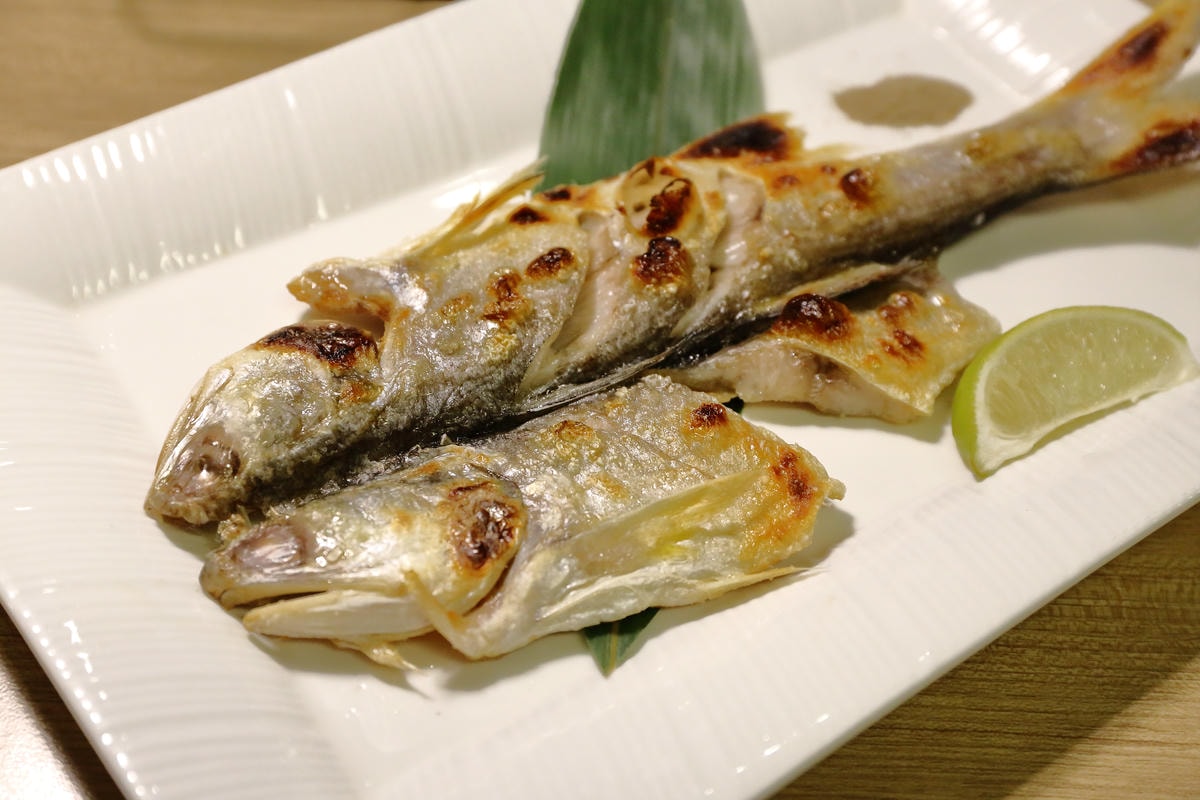 【食。板橋】哇沙Bi 沢也 日本料理〜板橋美味飽典平價日本料理俗擱大碗!毛毛蟲壽司好吸睛!(已歇業)