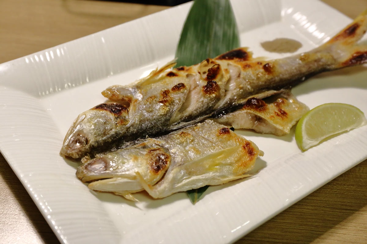 【食。板橋】哇沙Bi 沢也 日本料理〜板橋美味飽典平價日本料理俗擱大碗!毛毛蟲壽司好吸睛!(已歇業)