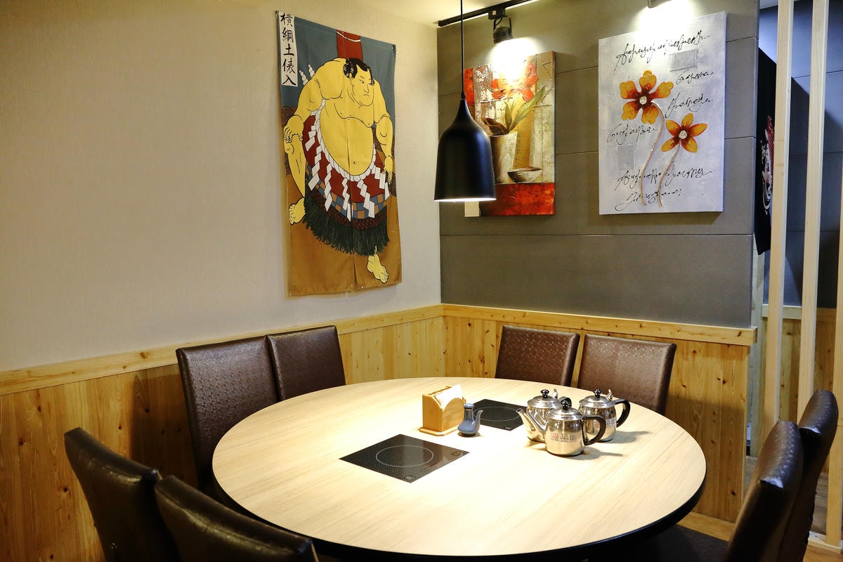 【食。板橋】哇沙Bi 沢也 日本料理〜板橋美味飽典平價日本料理俗擱大碗!毛毛蟲壽司好吸睛!(已歇業)