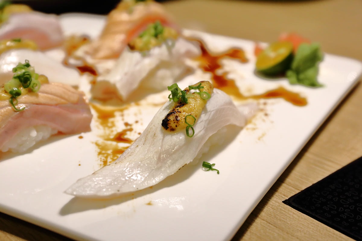 【食。板橋】哇沙Bi 沢也 日本料理〜板橋美味飽典平價日本料理俗擱大碗!毛毛蟲壽司好吸睛!(已歇業)