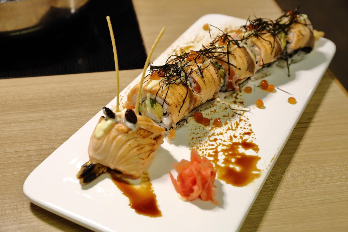 【食。板橋】哇沙Bi 沢也 日本料理〜板橋美味飽典平價日本料理俗擱大碗!毛毛蟲壽司好吸睛!(已歇業)