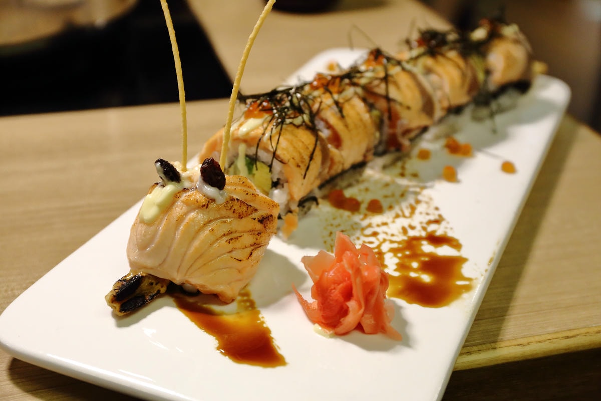 【食。板橋】哇沙Bi 沢也 日本料理〜板橋美味飽典平價日本料理俗擱大碗!毛毛蟲壽司好吸睛!(已歇業)