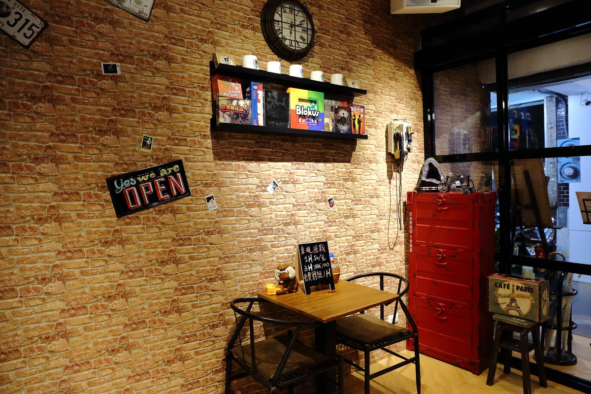 【食。永和】Barks咖啡概念館復古工業風格氣氛,悠閒享受咖啡時光,永和咖啡廳推薦(已歇業)