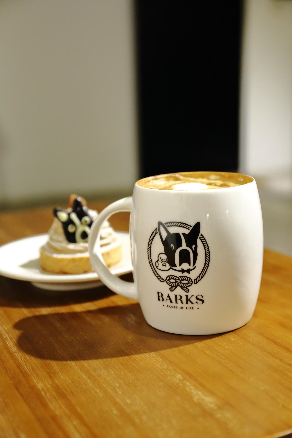 【食。永和】Barks咖啡概念館復古工業風格氣氛,悠閒享受咖啡時光,永和咖啡廳推薦(已歇業)