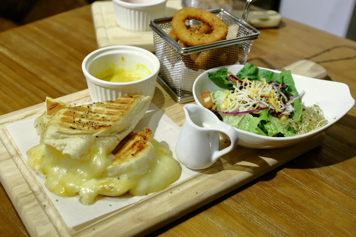 【食。永和】Barks咖啡概念館～復古工業風格氣氛，悠閒享受咖啡時光，永和咖啡廳推薦(已歇業)