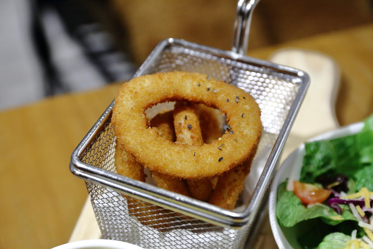 【食。永和】Barks咖啡概念館復古工業風格氣氛,悠閒享受咖啡時光,永和咖啡廳推薦(已歇業)