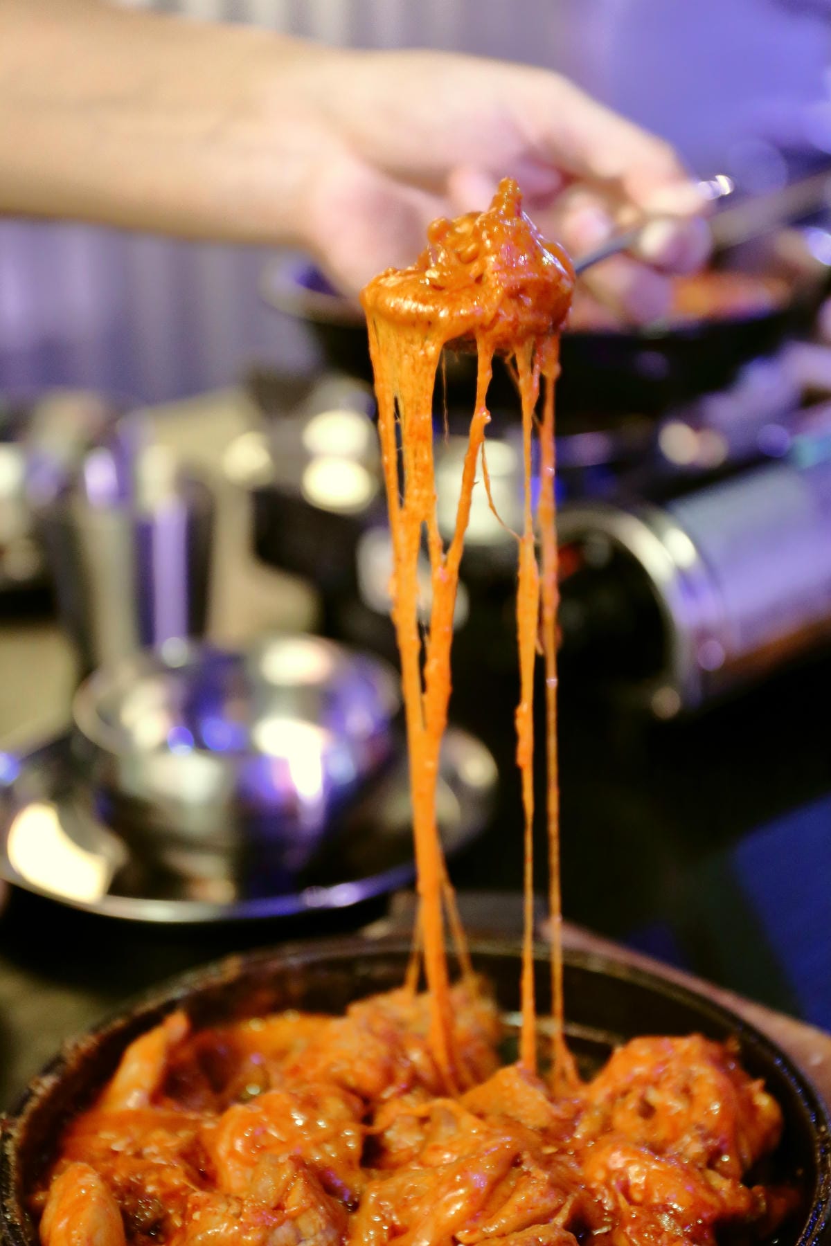 【食。台北】Pocha 韓式熱炒 포차～東區韓式熱炒 2店。不用飛韓國就可以吃到海鮮貝類鍋，海鮮多到滿出來……