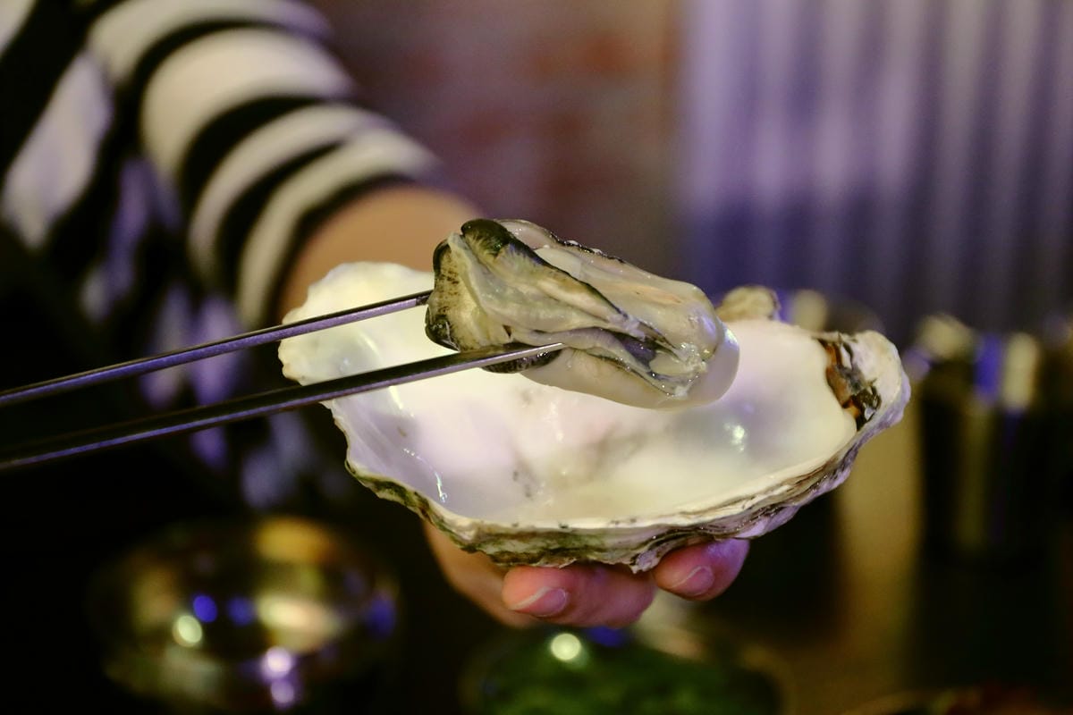 【食。台北】Pocha 韓式熱炒 포차～東區韓式熱炒 2店。不用飛韓國就可以吃到海鮮貝類鍋，海鮮多到滿出來……