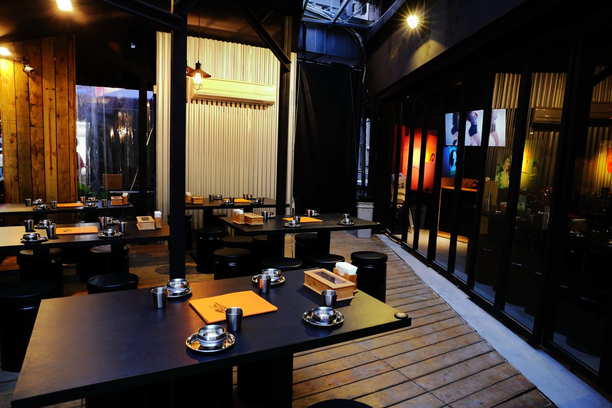 【食。台北】Pocha 韓式熱炒 포차～東區韓式熱炒 2店。不用飛韓國就可以吃到海鮮貝類鍋，海鮮多到滿出來……