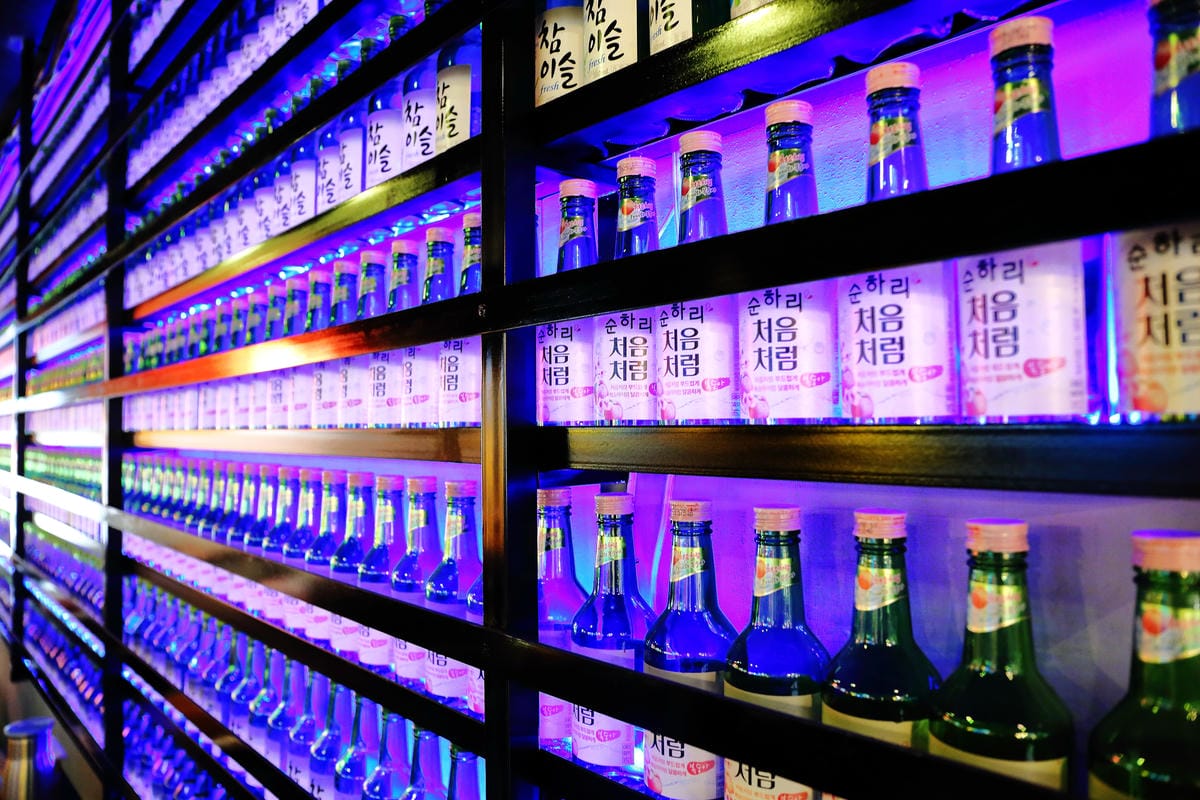 【食。台北】Pocha 韓式熱炒 포차～東區韓式熱炒 2店。不用飛韓國就可以吃到海鮮貝類鍋，海鮮多到滿出來……