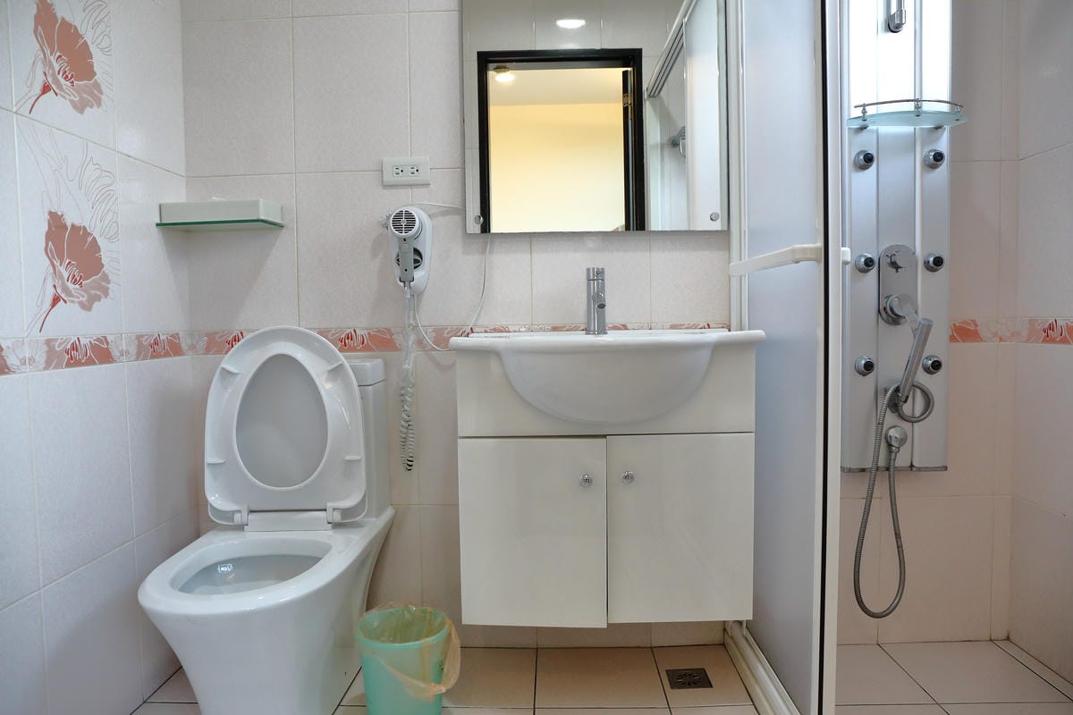 【食。新北三芝】樂岩庭園西餐～​48盎司厚5公分超大牛排等你來挑戰，大食客美食推薦，食量小者勿試！