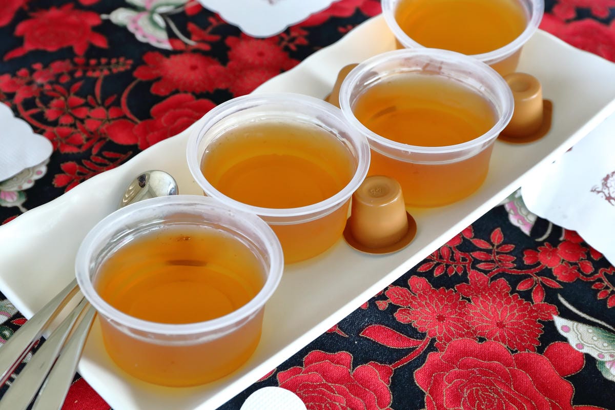 【食。新北三芝】樂岩庭園西餐～​48盎司厚5公分超大牛排等你來挑戰，大食客美食推薦，食量小者勿試！