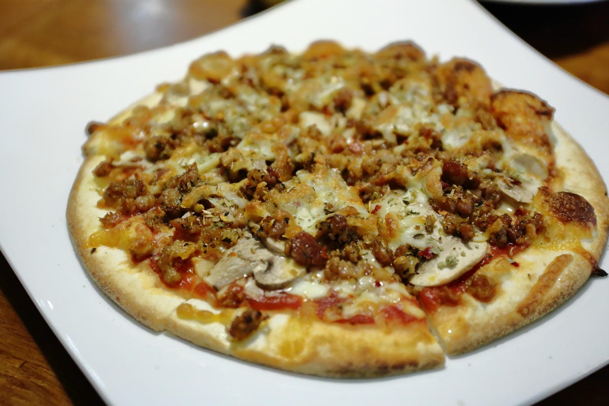 【食。永和】Pizza Rock 搖滾披薩～​純正義式手工披薩，出乎意料好吃薄、脆、香！