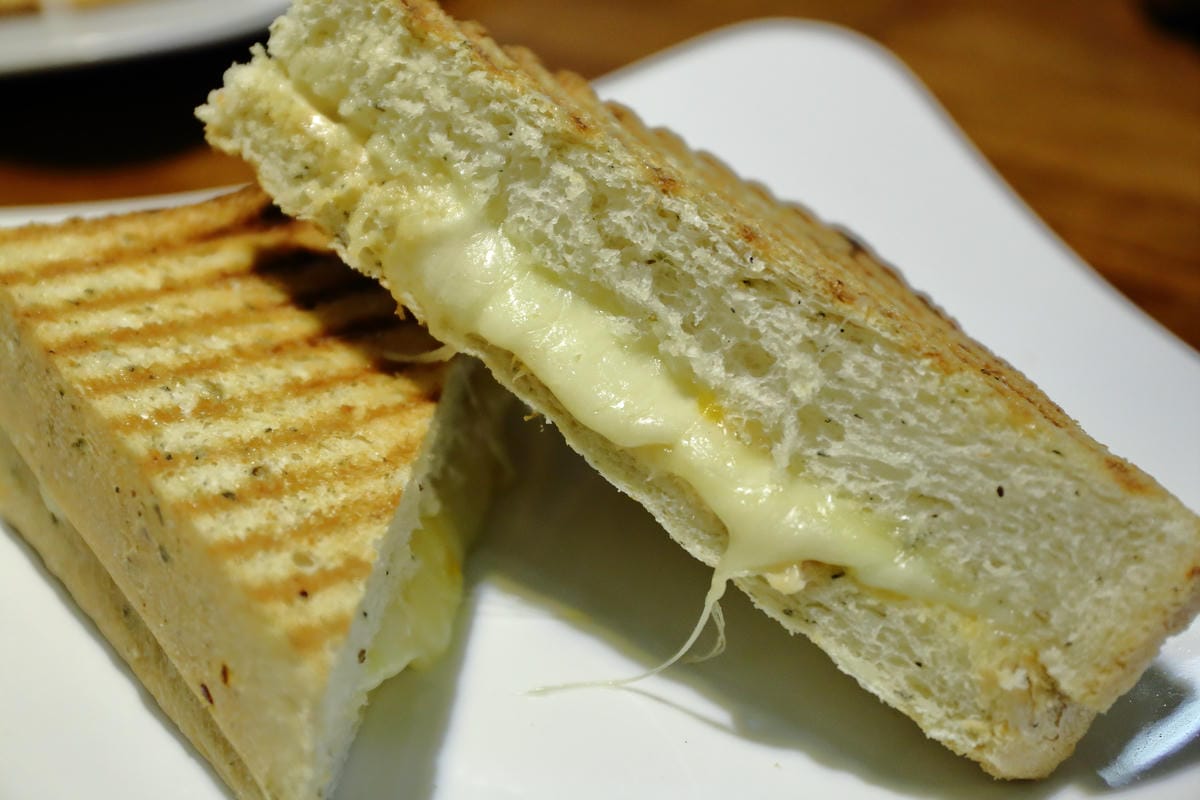 【食。永和】Pizza Rock 搖滾披薩～​純正義式手工披薩，出乎意料好吃薄、脆、香！