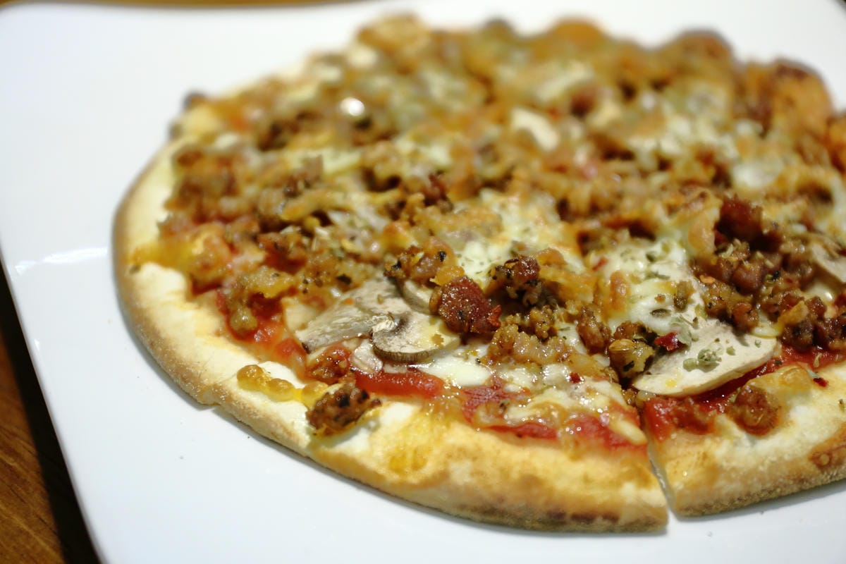 【食。永和】Pizza Rock 搖滾披薩～​純正義式手工披薩，出乎意料好吃薄、脆、香！