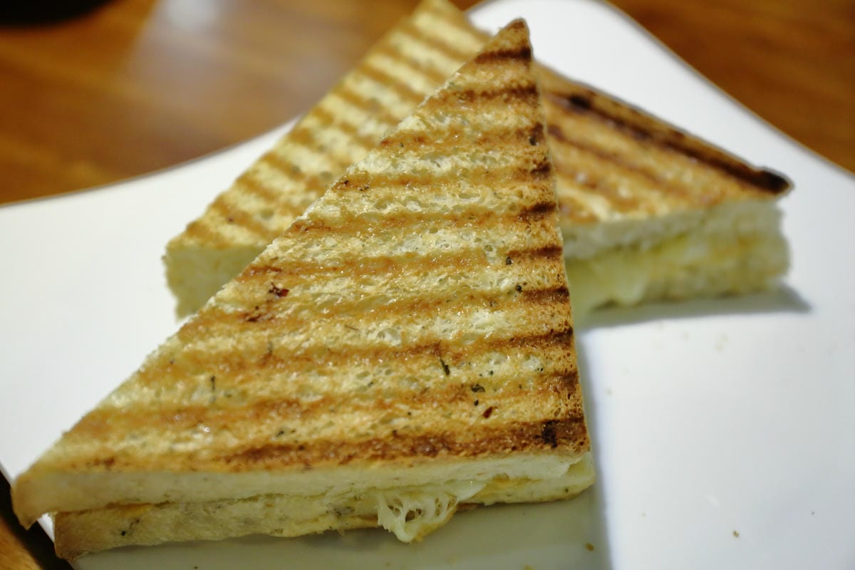 【食。永和】Pizza Rock 搖滾披薩～​純正義式手工披薩，出乎意料好吃薄、脆、香！