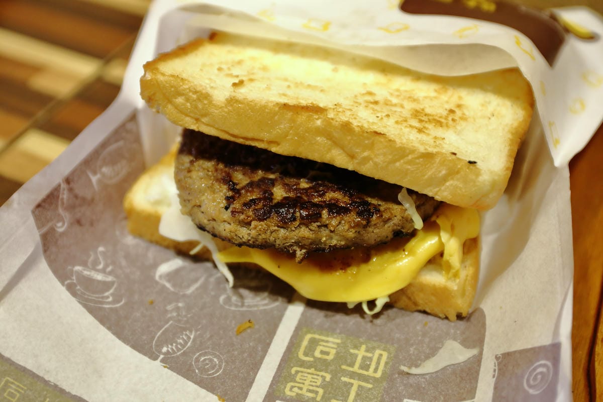 【食。中和】吐司工寓Tosicon – 四號公園店～韓式鐵板吐司專賣。新開幕人氣餐廳，你嚐鮮了嗎？(已歇業)