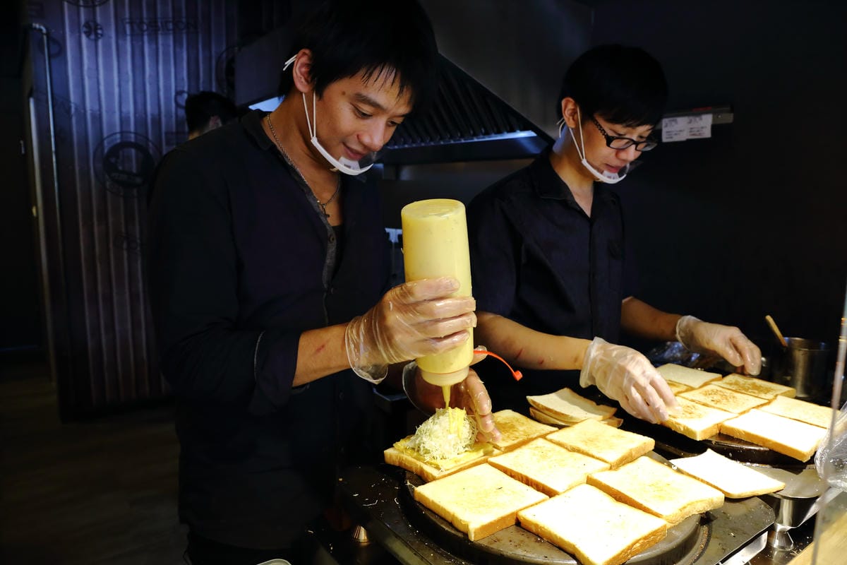 【食。中和】吐司工寓Tosicon – 四號公園店～韓式鐵板吐司專賣。新開幕人氣餐廳，你嚐鮮了嗎？(已歇業)