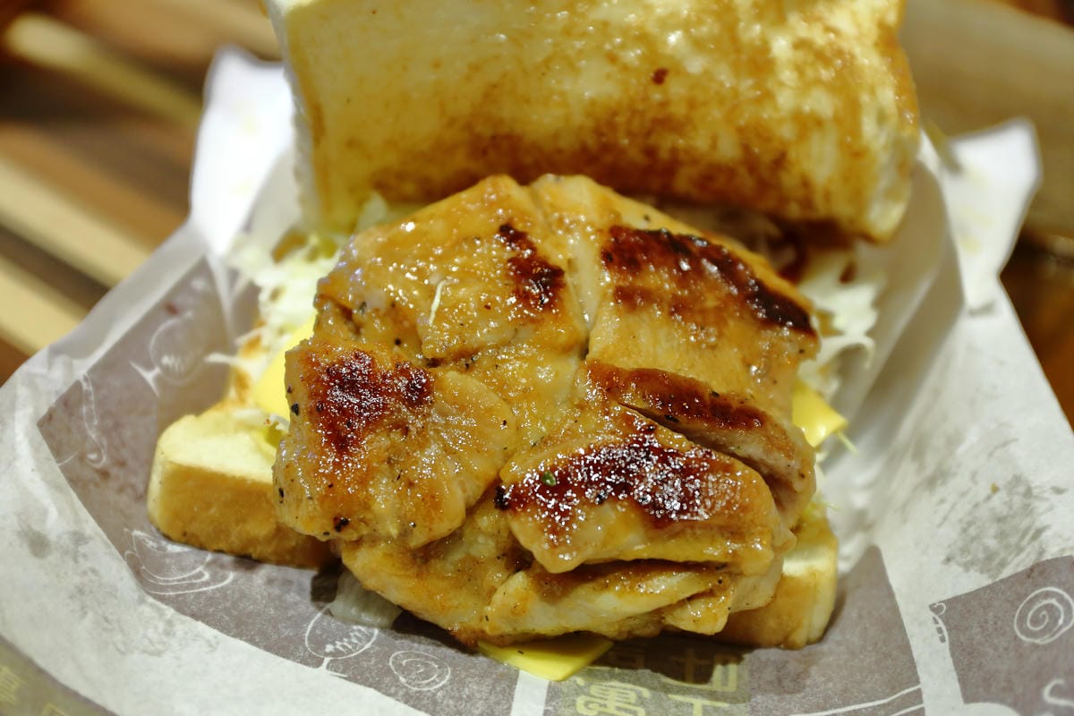 【食。中和】吐司工寓Tosicon – 四號公園店～韓式鐵板吐司專賣。新開幕人氣餐廳，你嚐鮮了嗎？(已歇業)