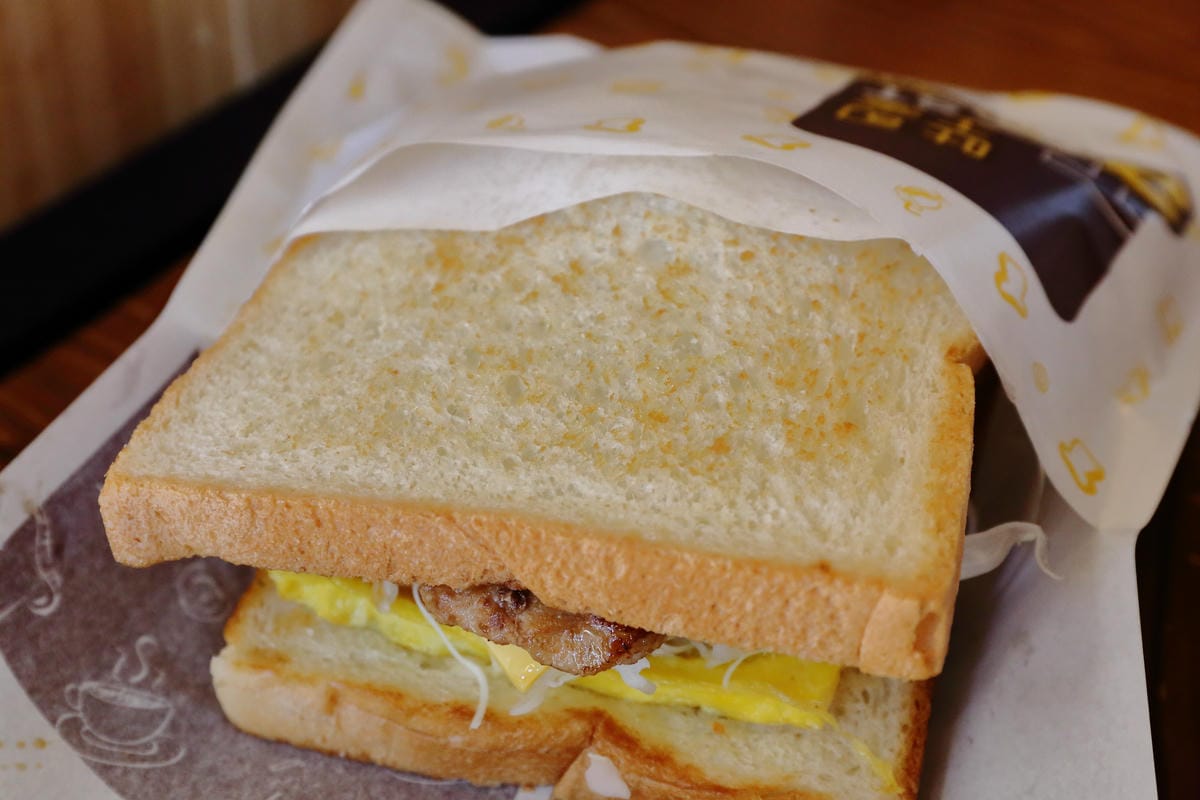 【食。中和】吐司工寓Tosicon – 四號公園店～韓式鐵板吐司專賣。新開幕人氣餐廳，你嚐鮮了嗎？(已歇業)