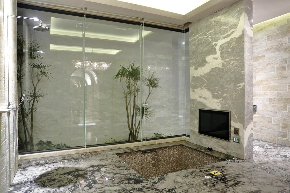 【宿。台中】芭蕾城市渡假旅店 VillaBallet～​台中住宿推薦。新穎時尚主題房型設計，宛如置身異國享受著異國的風情，趕快預約美好假期！