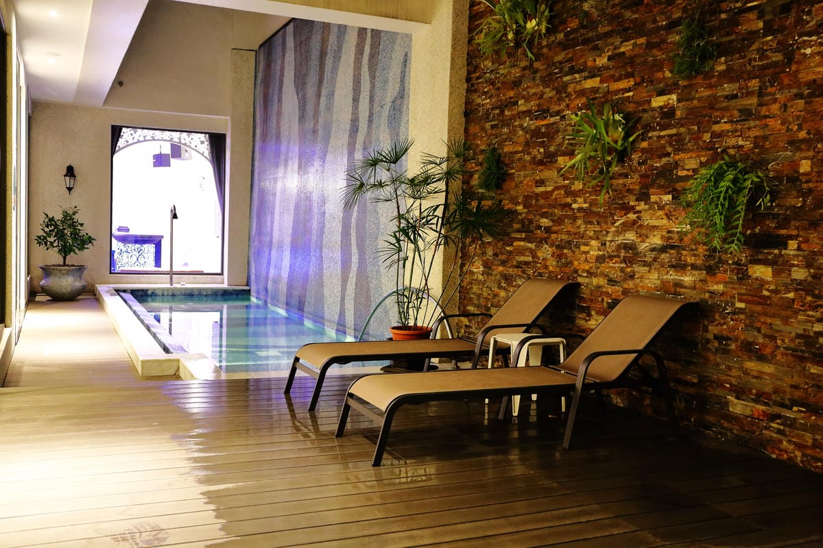 【宿。台中】芭蕾城市渡假旅店 VillaBallet～​台中住宿推薦。新穎時尚主題房型設計，宛如置身異國享受著異國的風情，趕快預約美好假期！