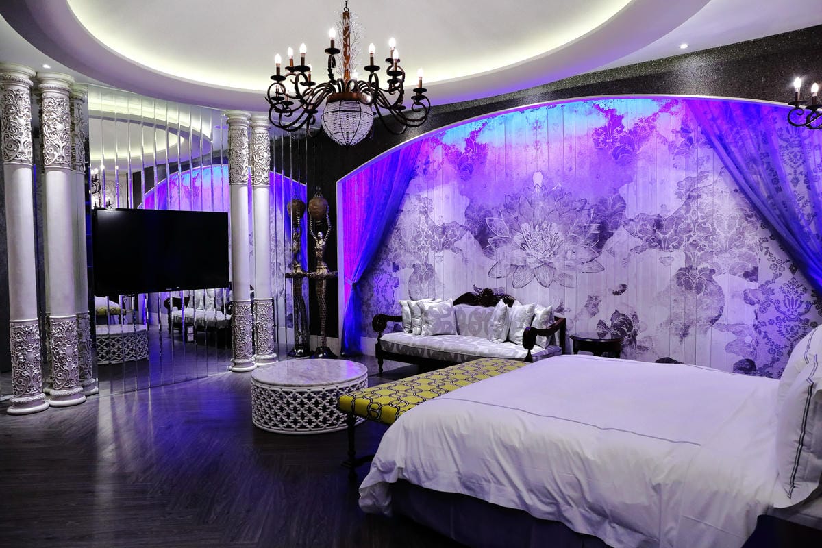 【宿。台中】芭蕾城市渡假旅店 VillaBallet～​台中住宿推薦。新穎時尚主題房型設計，宛如置身異國享受著異國的風情，趕快預約美好假期！