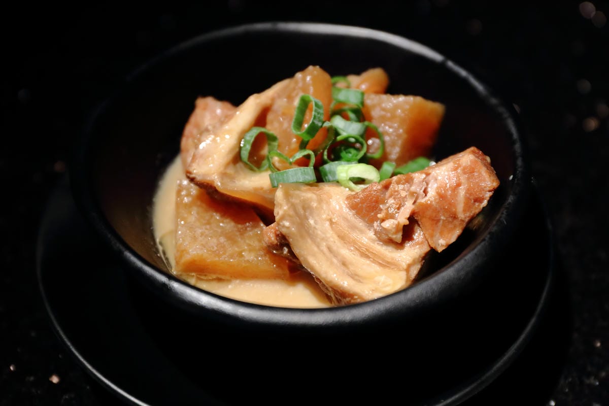 【食。台北】。囍聚。精緻鍋物～台北海鮮火鍋代名詞，老饕必訪！頂級蝦子太銷魂，吃到痛風也不怕！