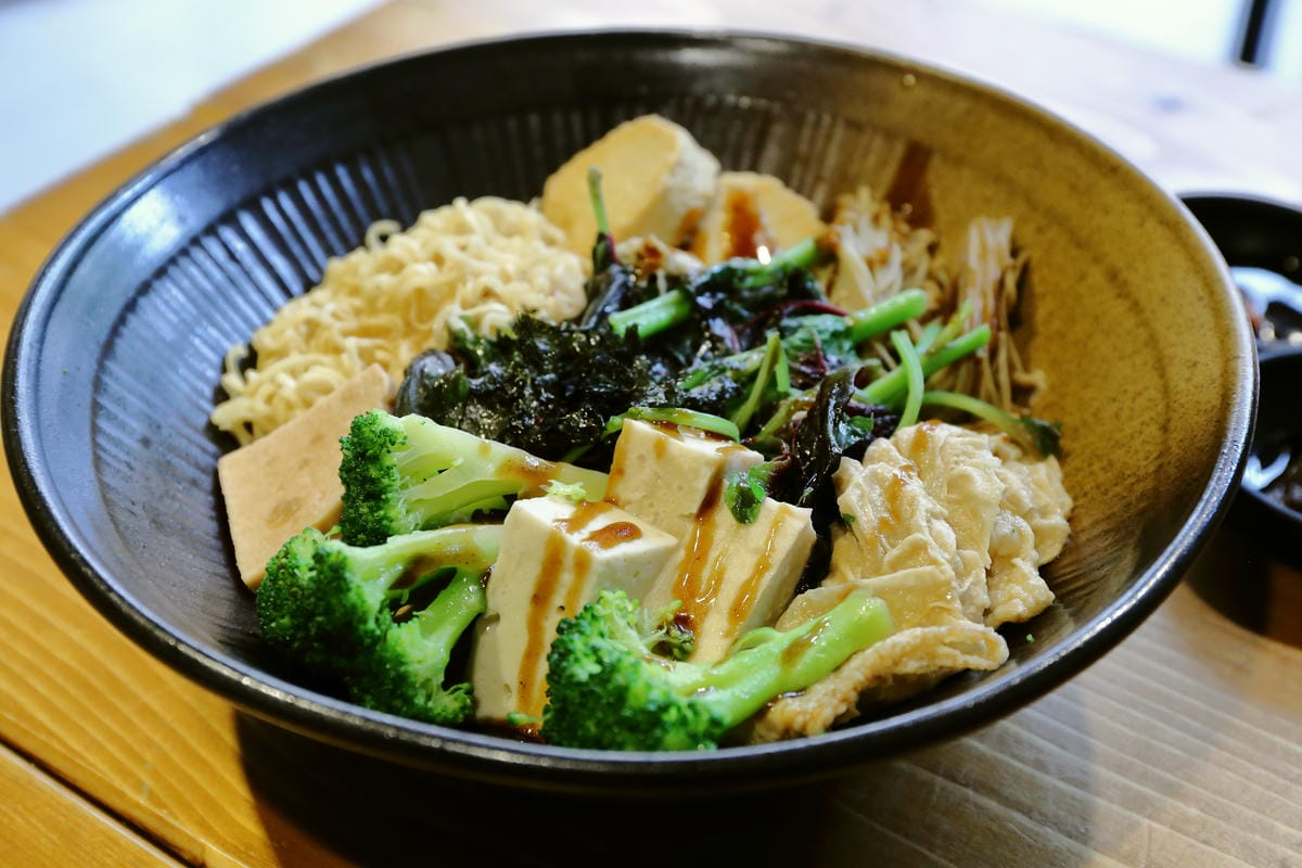 【食。台中】Veges M 饗蔬職人（一中參代店）～獨領風潮，蔬食滷味新概念！自製獨門配方滷汁，原來蔬食也可以這樣吃！