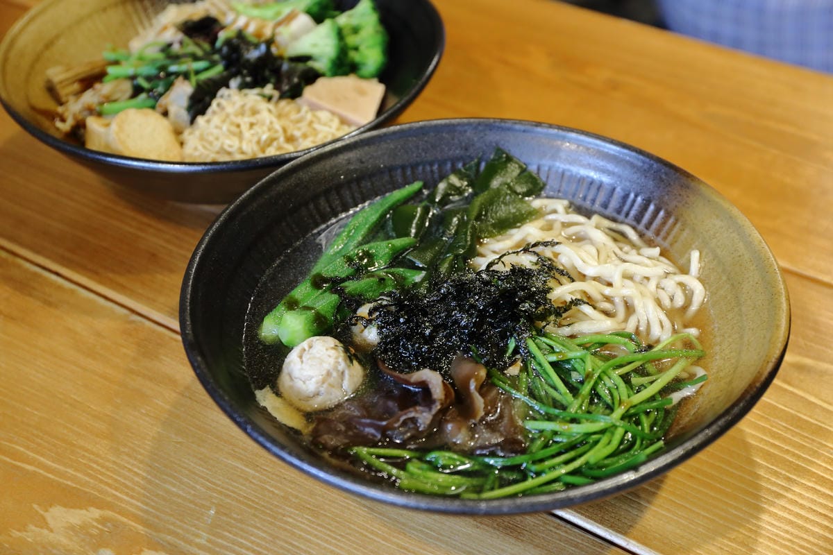 【食。台中】Veges M 饗蔬職人（一中參代店）～獨領風潮，蔬食滷味新概念！自製獨門配方滷汁，原來蔬食也可以這樣吃！