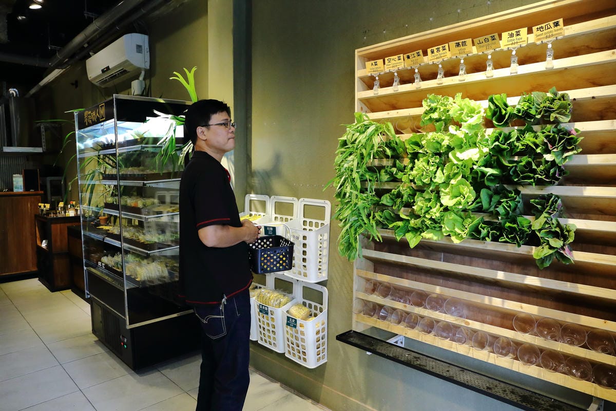 【食。台中】Veges M 饗蔬職人（一中參代店）～獨領風潮，蔬食滷味新概念！自製獨門配方滷汁，原來蔬食也可以這樣吃！