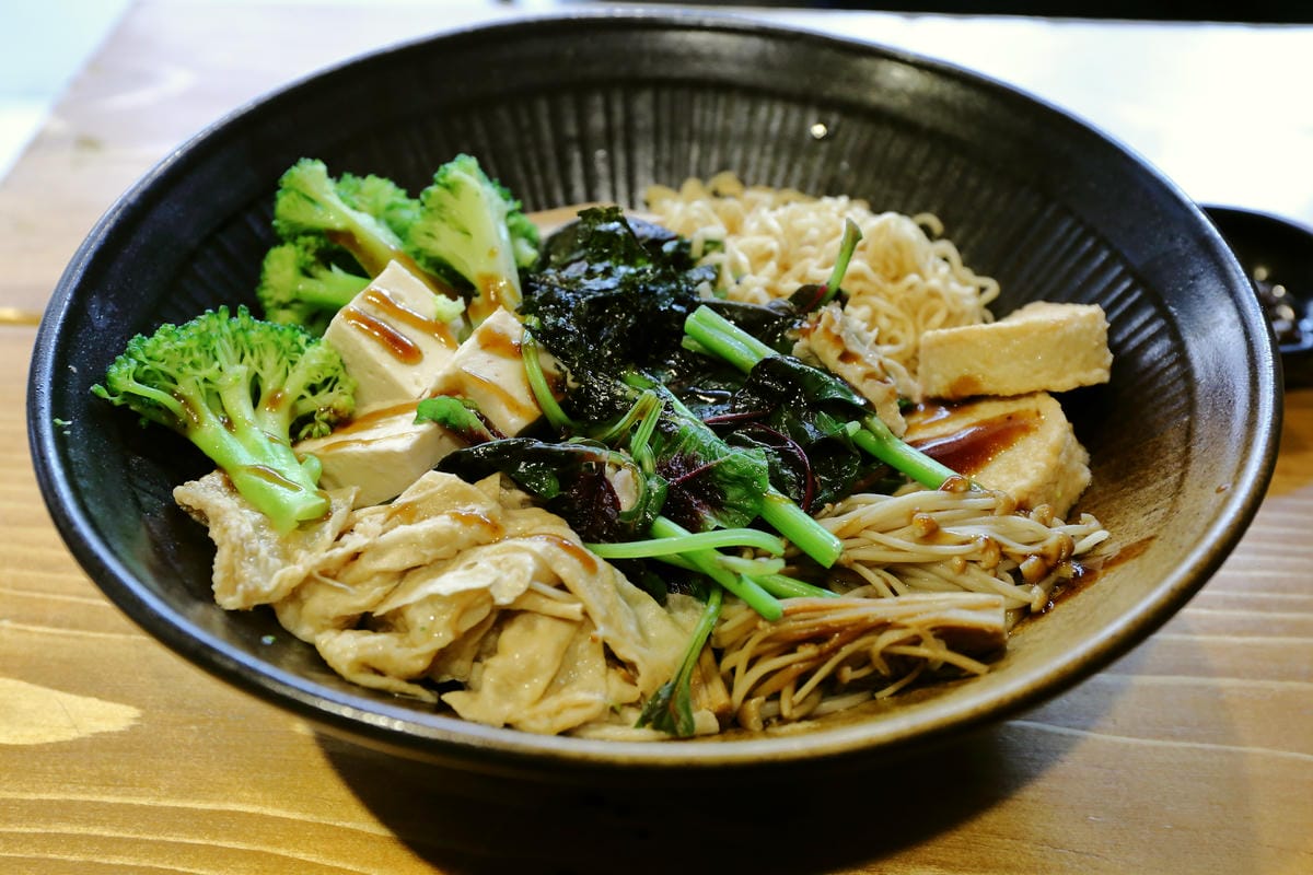 【食。台中】Veges M 饗蔬職人（一中參代店）～獨領風潮，蔬食滷味新概念！自製獨門配方滷汁，原來蔬食也可以這樣吃！