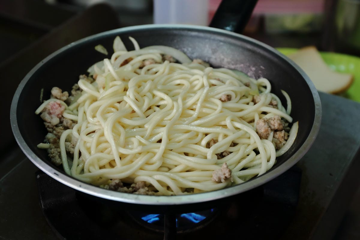 【食。三重】熊尬夯碳烤三明治早午餐～巷弄隱藏版早餐店。不同的故事、認真生活的態度，單親媽堅強撫養身心障礙兒子不喊苦，天然手作，充滿媽媽味道的餐點便宜又好吃