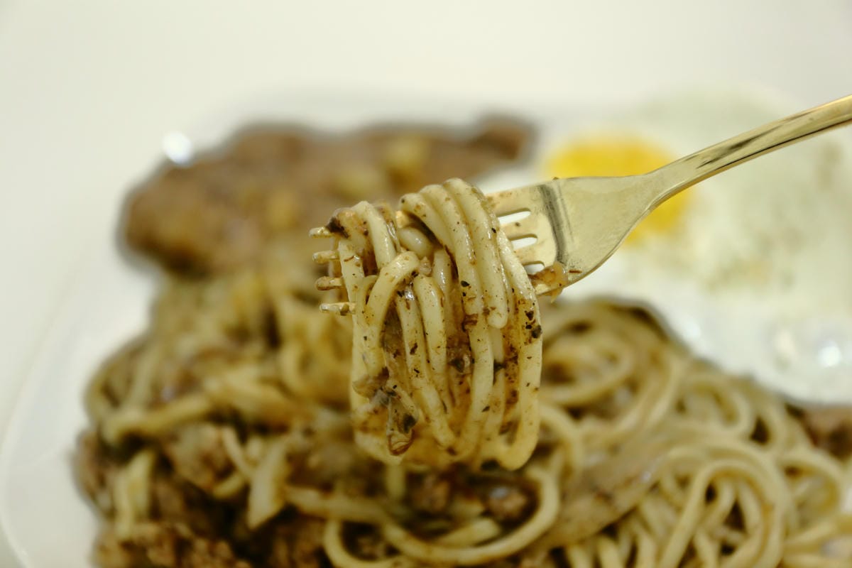 【食。三重】熊尬夯碳烤三明治早午餐～巷弄隱藏版早餐店。不同的故事、認真生活的態度，單親媽堅強撫養身心障礙兒子不喊苦，天然手作，充滿媽媽味道的餐點便宜又好吃