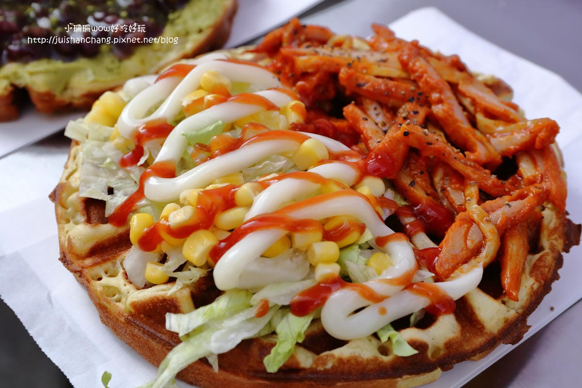 【食。中壢】幸福圓鬆餅屋～中原夜市限定！無可抗拒甜品，口味超多的創意鬆餅店，隨手帶著吃～(已歇業)