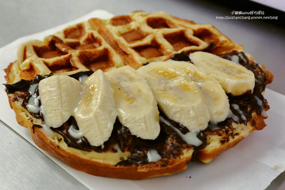 【食。中壢】幸福圓鬆餅屋～中原夜市限定！無可抗拒甜品，口味超多的創意鬆餅店，隨手帶著吃～(已歇業)