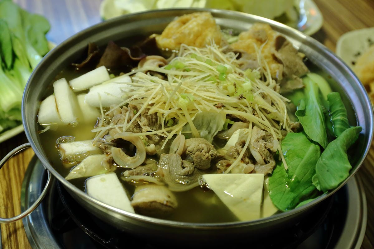 【食。中和】山羊城 全羊館羊肉爐～秋冬進補首選，必吃熱呼呼羊肉爐