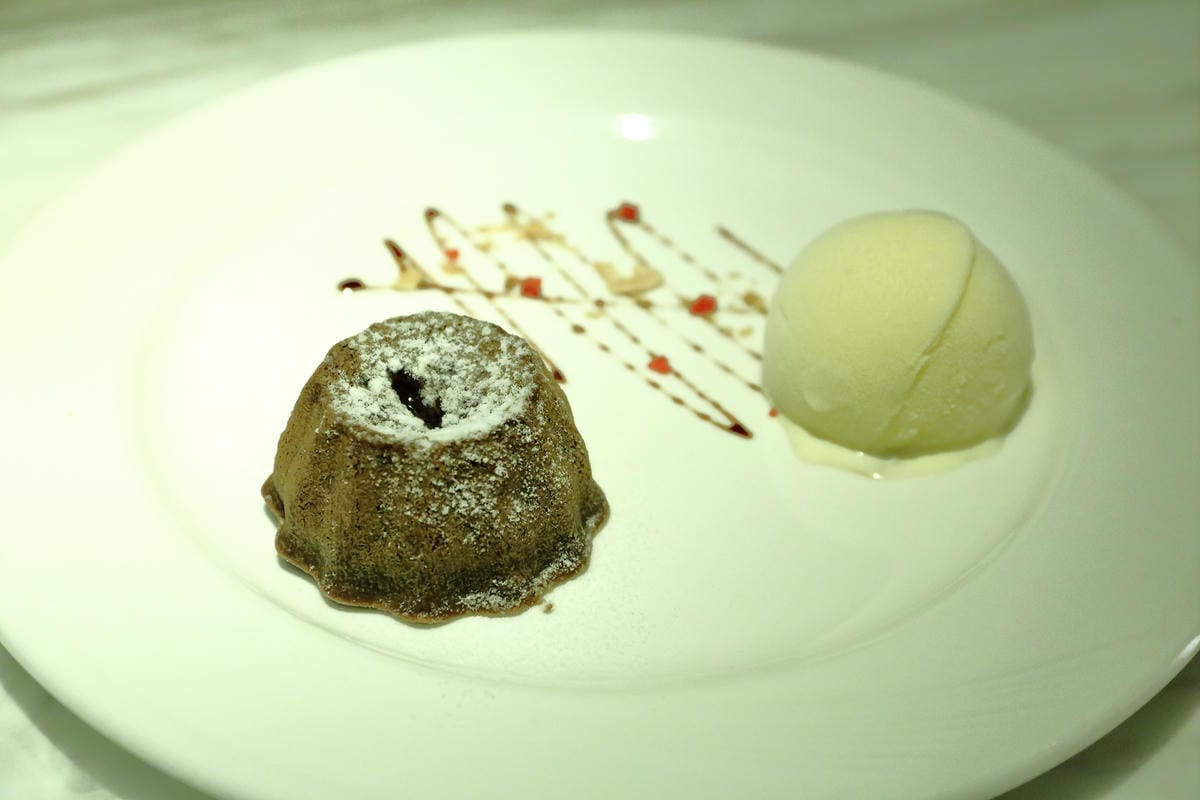 【食。台北】犇 鐵板燒～與大廚零距離，展現25年鐵板功力，品嘗讓人允指回味的頂級和牛！