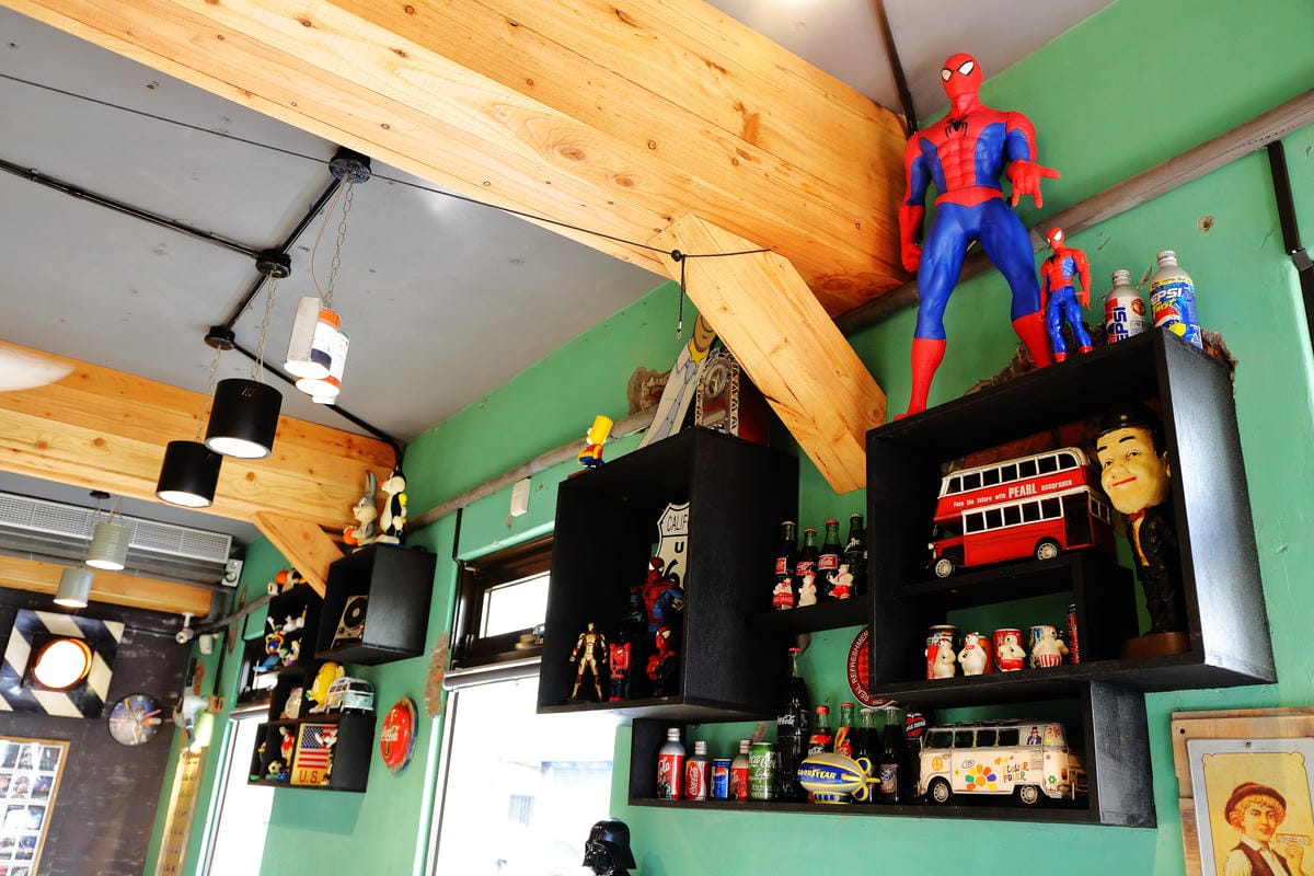 【食。板橋】1925 caf’e～新開幕早午餐。這不是機車行？復古風偉士牌機車餐廳，重返50年前的風光～