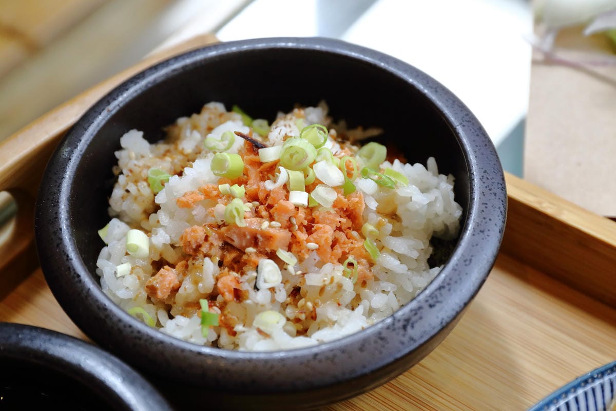 【食。板橋】1925 caf’e～新開幕早午餐。這不是機車行？復古風偉士牌機車餐廳，重返50年前的風光～