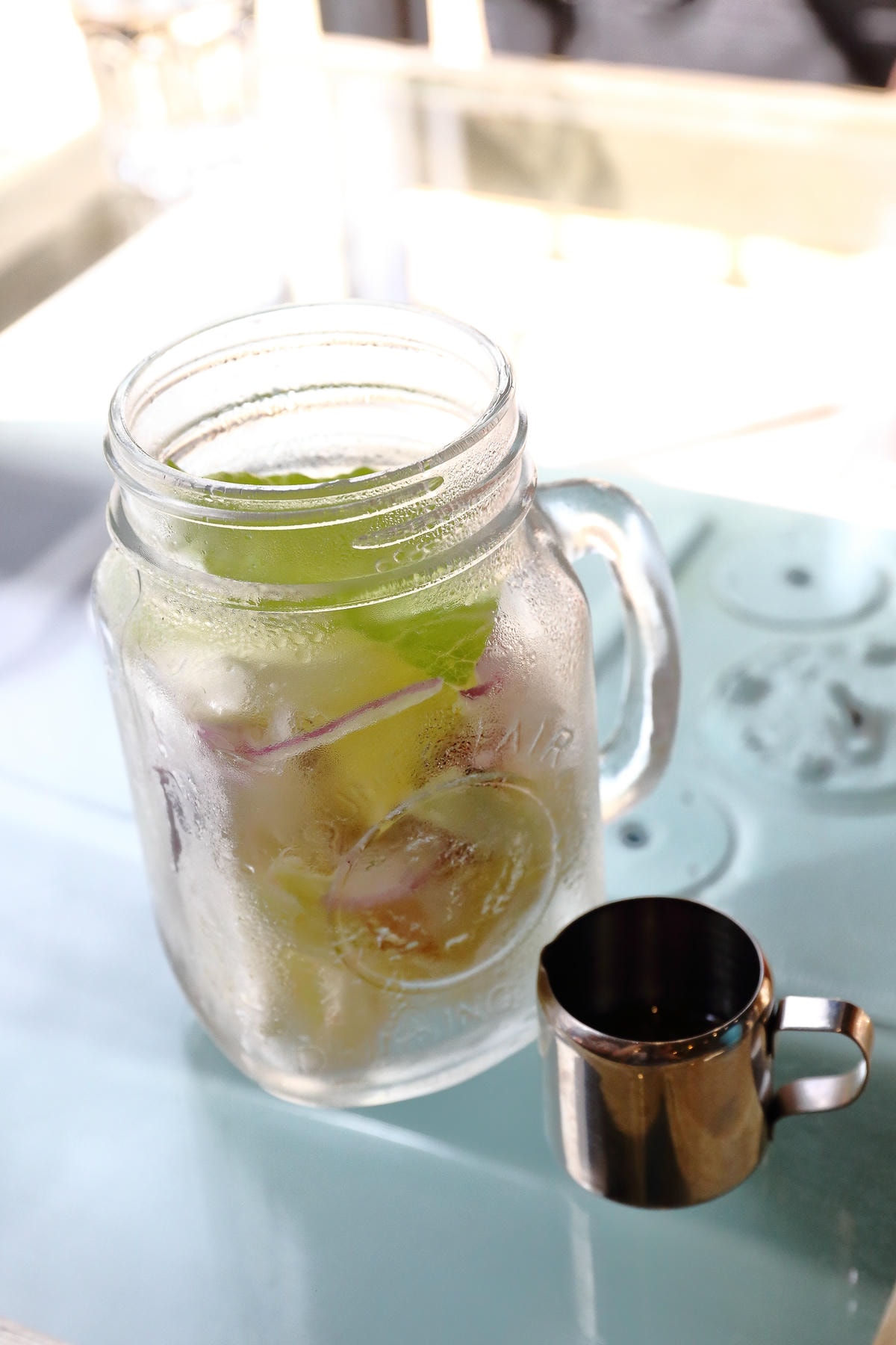 【食。板橋】1925 caf’e新開幕早午餐。這不是機車行?復古風偉士牌機車餐廳,重返50年前的風光