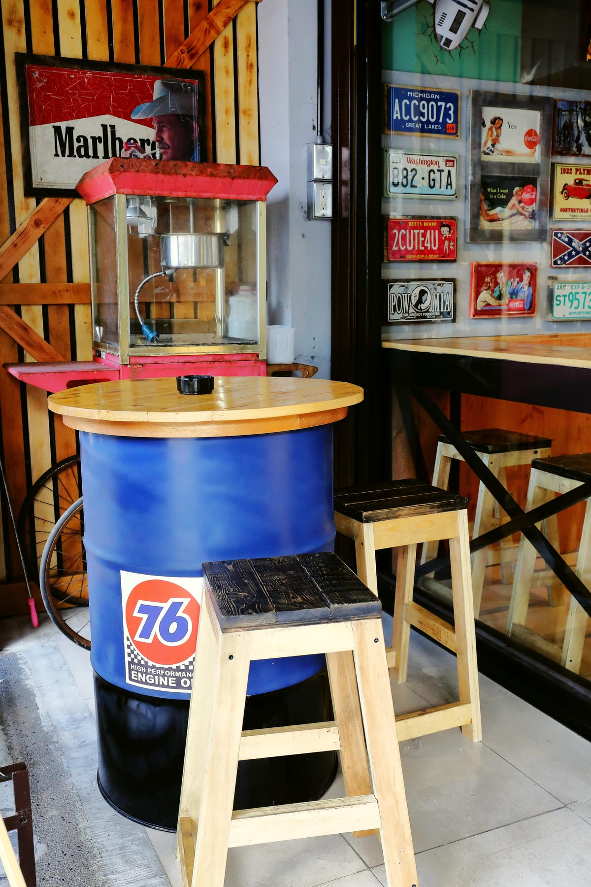 【食。板橋】1925 caf’e～新開幕早午餐。這不是機車行？復古風偉士牌機車餐廳，重返50年前的風光～