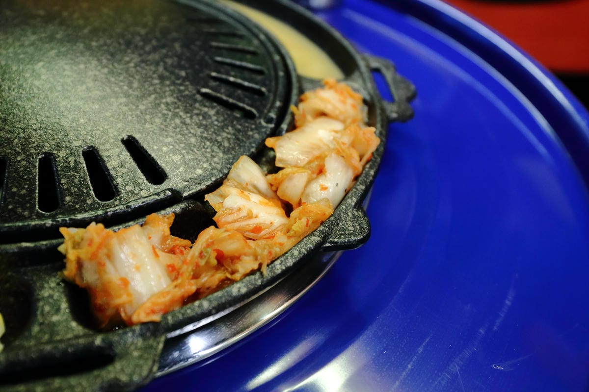 【食。中壢】Stand up韓道立燒 中壢店～韓式烤肉新開幕！只有鐵桶、只能站著吃的烤肉店！(已歇業)