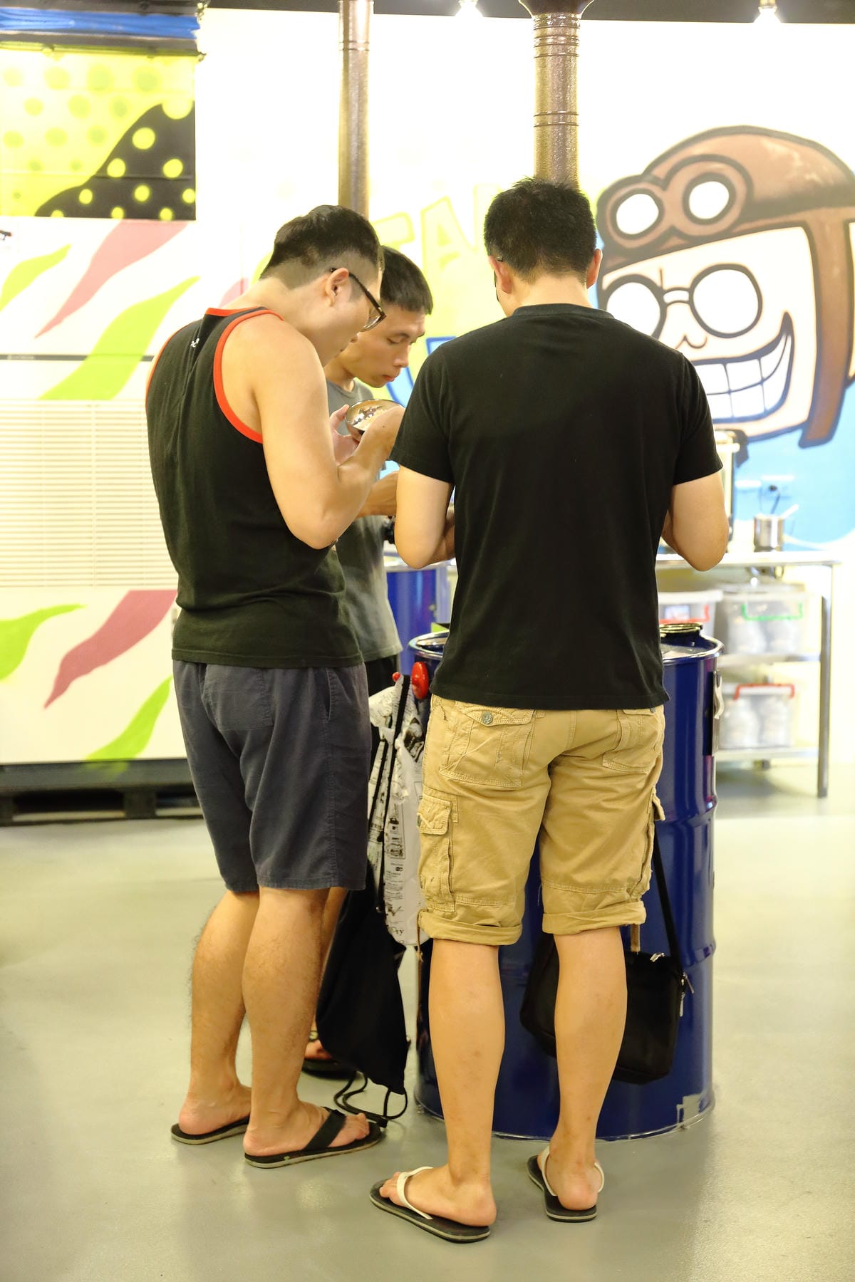 【食。中壢】Stand up韓道立燒 中壢店～韓式烤肉新開幕！只有鐵桶、只能站著吃的烤肉店！(已歇業)