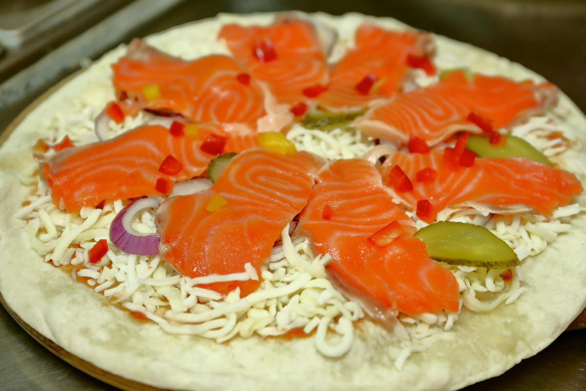 【食。士林】iPizza愛披薩～士林夜市披薩。融合許多台灣食材和獨特風味的餡料，徹底顛覆你對披薩的既定印象！百聞不如一見的好滋味！