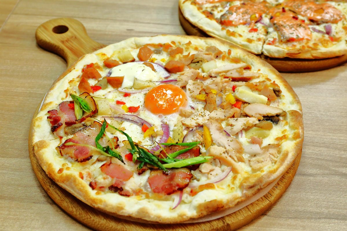 【食。士林】iPizza愛披薩～士林夜市披薩。融合許多台灣食材和獨特風味的餡料，徹底顛覆你對披薩的既定印象！百聞不如一見的好滋味！