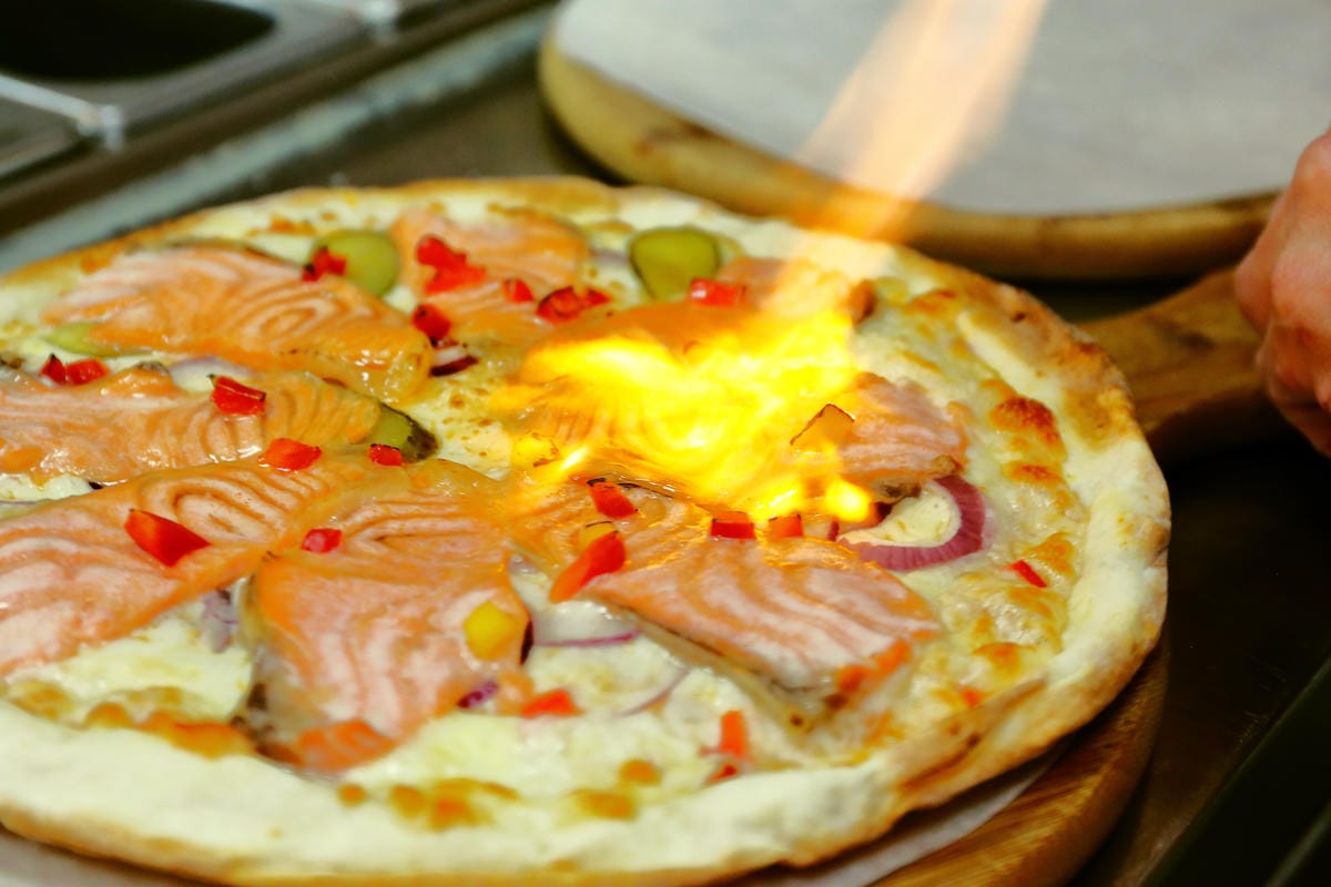 【食。士林】iPizza愛披薩～士林夜市披薩。融合許多台灣食材和獨特風味的餡料，徹底顛覆你對披薩的既定印象！百聞不如一見的好滋味！