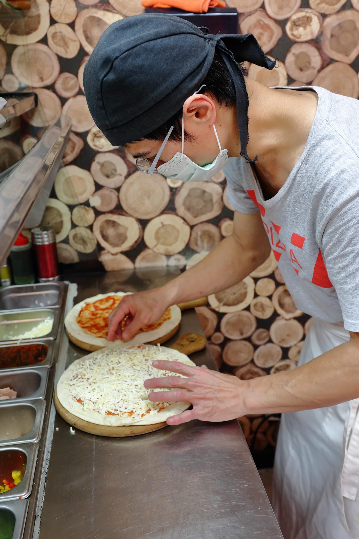 【食。士林】iPizza愛披薩～士林夜市披薩。融合許多台灣食材和獨特風味的餡料，徹底顛覆你對披薩的既定印象！百聞不如一見的好滋味！